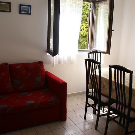 Apartment Ana M Крк Екстер'єр фото