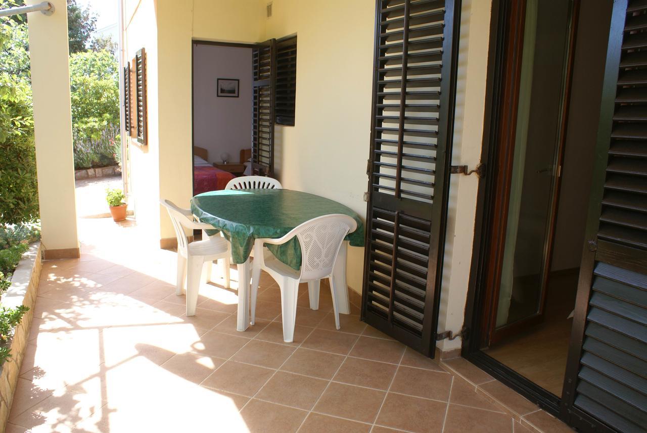 Apartment Ana M Крк Екстер'єр фото