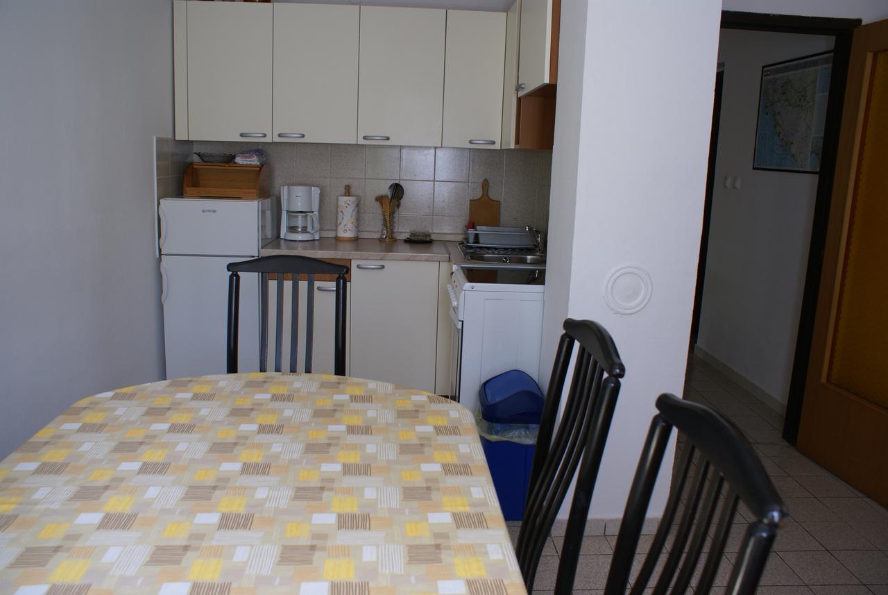 Apartment Ana M Крк Екстер'єр фото