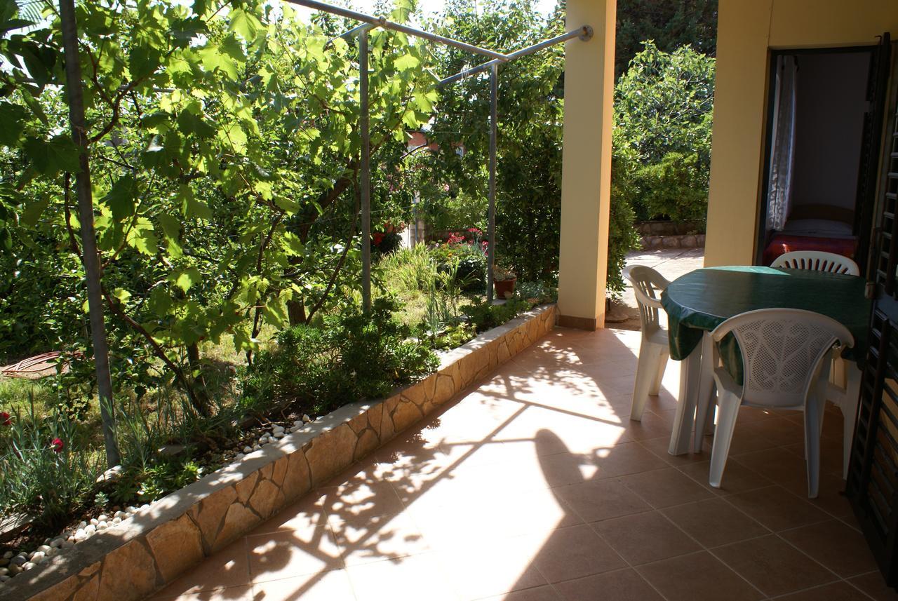 Apartment Ana M Крк Екстер'єр фото